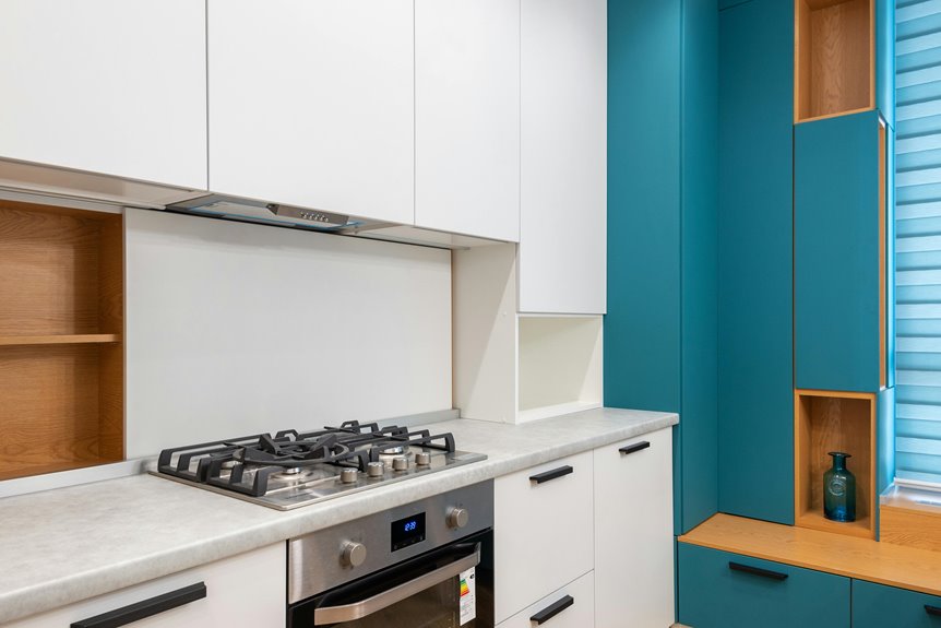 where to place cabinet knobs